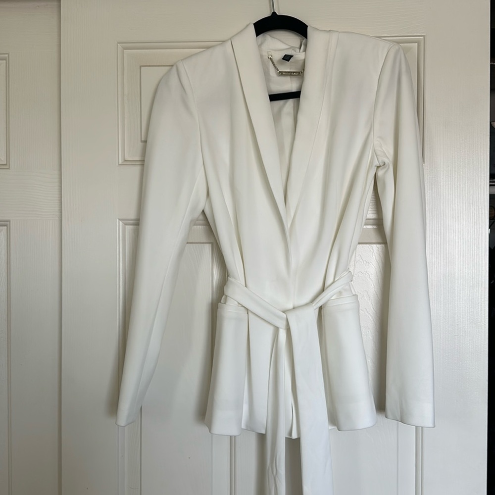 WHBM soft ecru blazer with tie nwot size 6